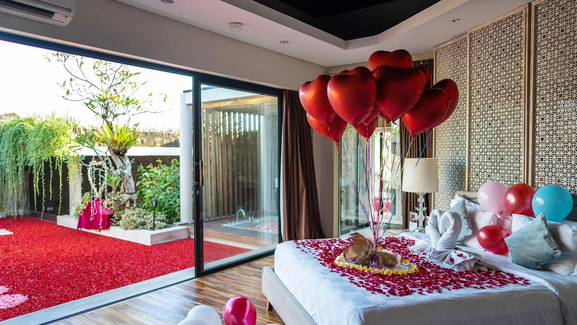 Berry Amour Romantic Villas Seminyak  0*, Seminyak (Bali)