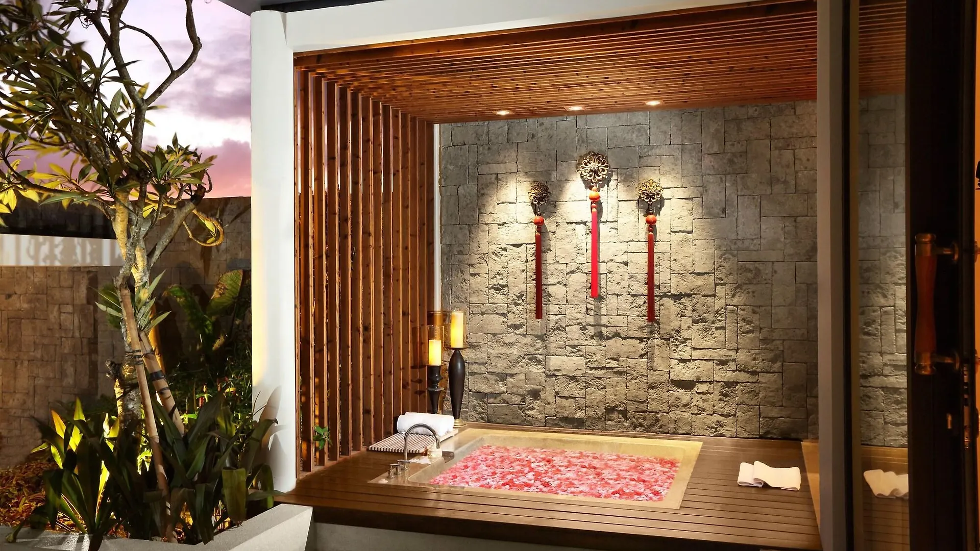Berry Amour Romantic Villas Seminyak